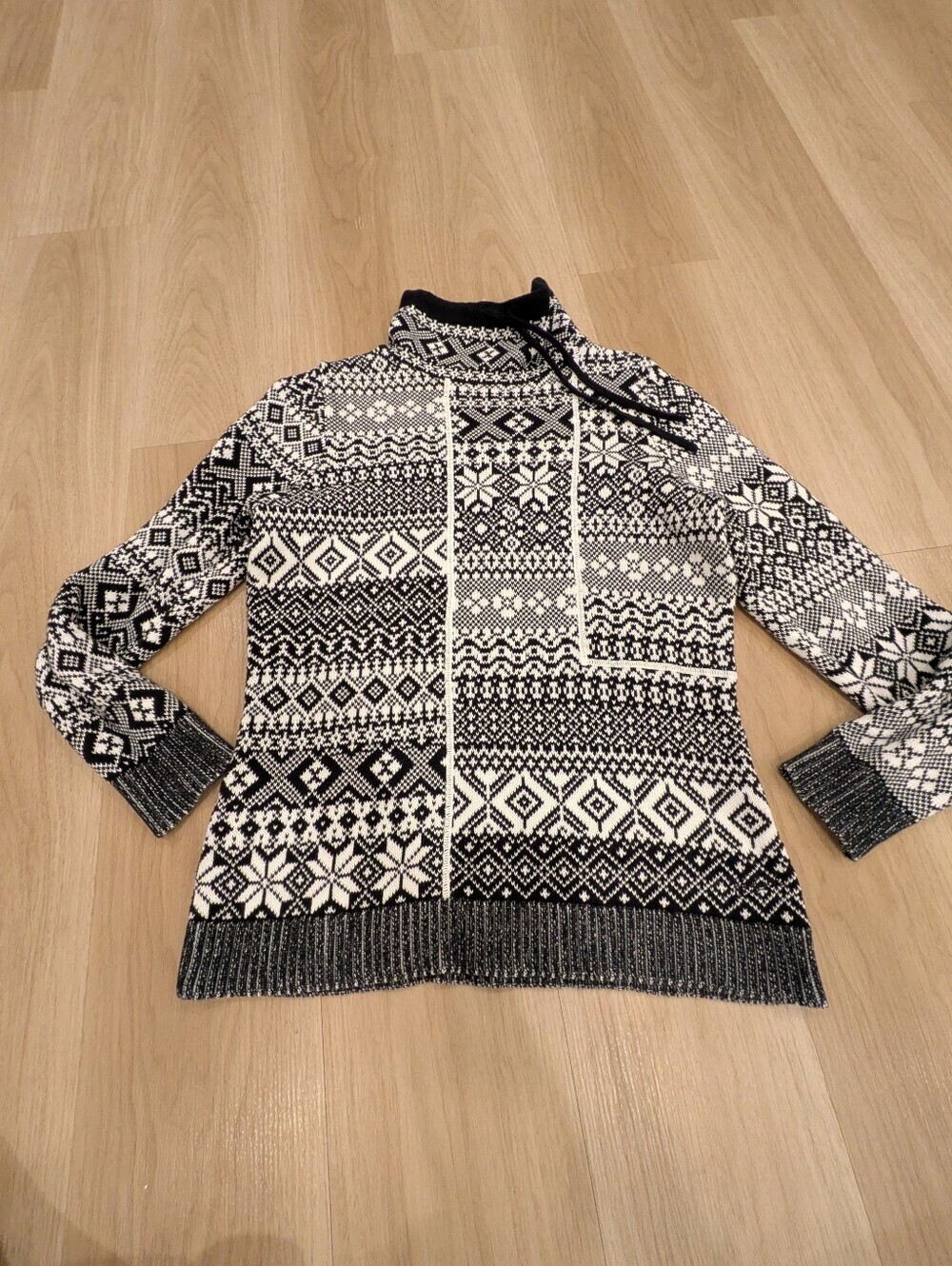 Woolrich Mockneck Patterned Sweater Size L